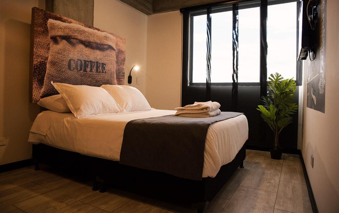 The Coffee Club Apartahotel Manizales Habitación foto